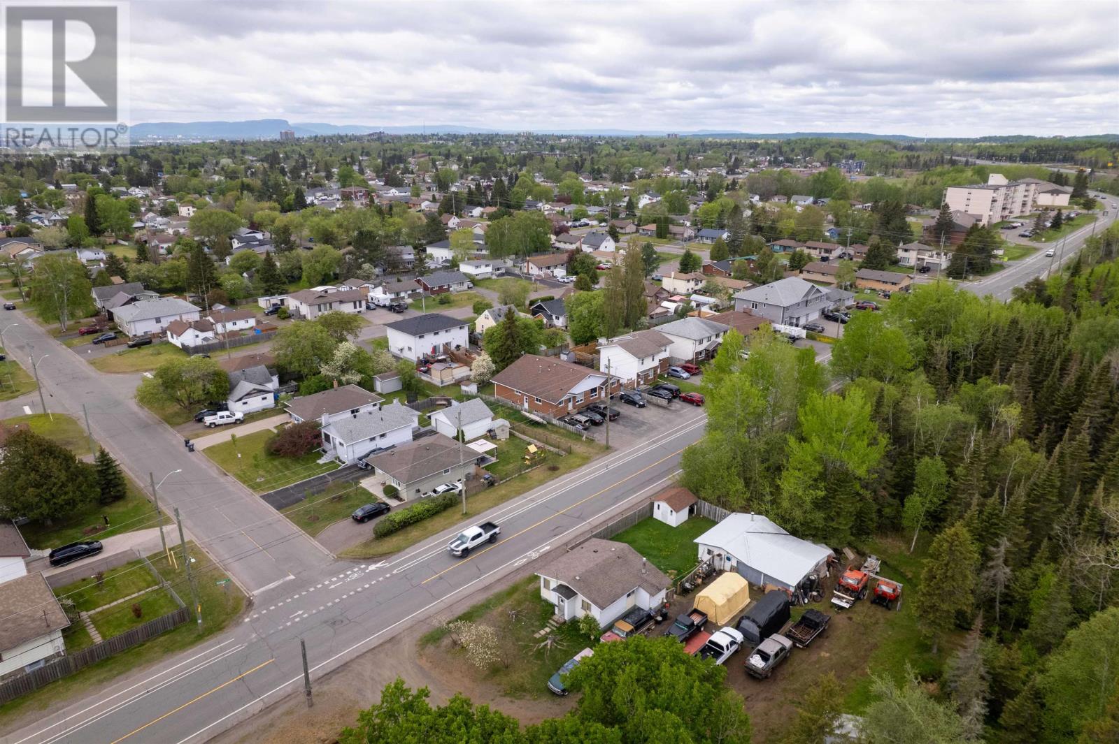 853-855 Hudson Ave, Thunder Bay, Ontario  P7A 6J5 - Photo 26 - TB2601446