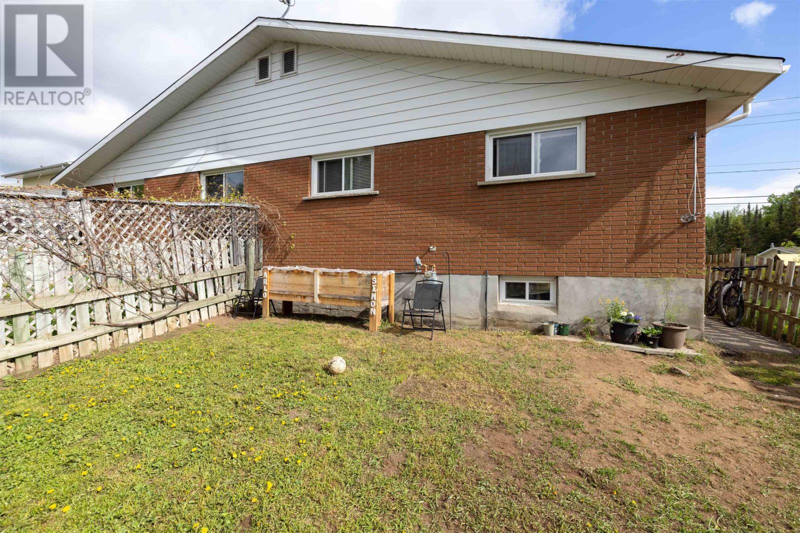 853-855 Hudson Ave, Thunder Bay, Ontario  P7A 6J5 - Photo 21 - TB2601446