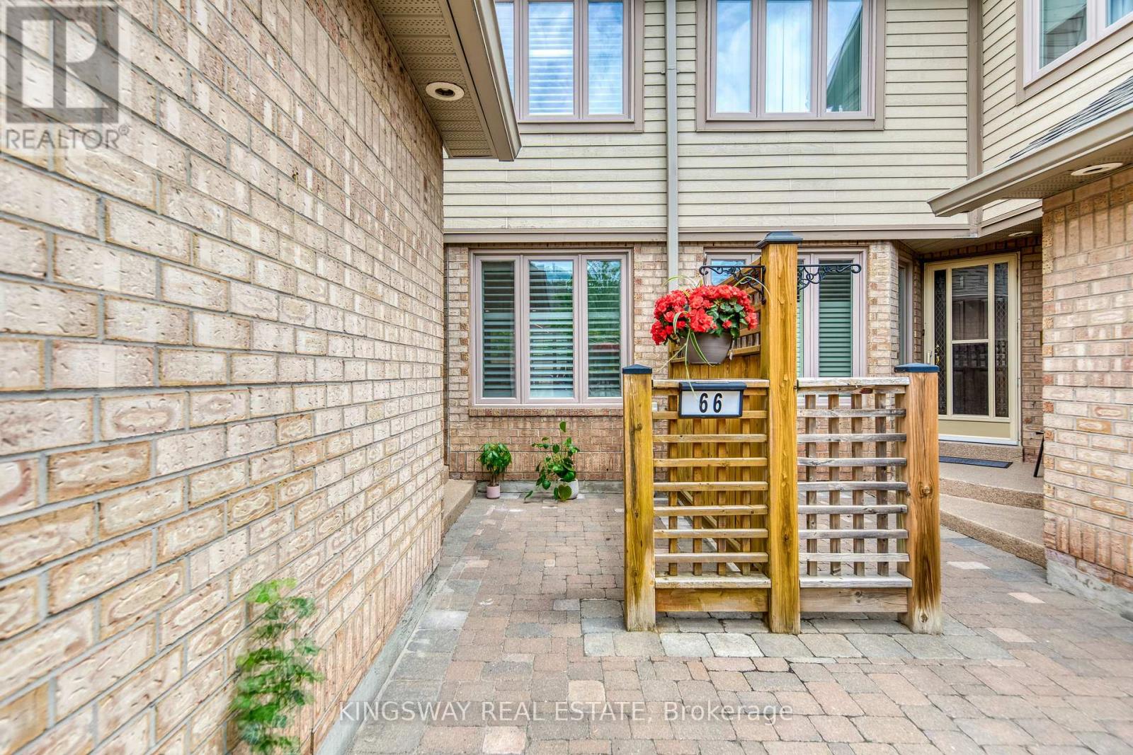 66 - 1725 The Chase Road, Mississauga, Ontario  L5M 4N3 - Photo 2 - W13439920
