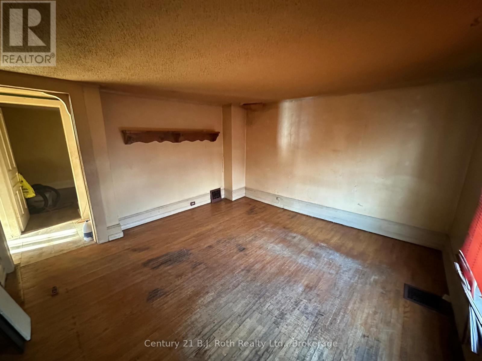 371 West Street N, Orillia, Ontario  L3V 5E5 - Photo 5 - S13440892