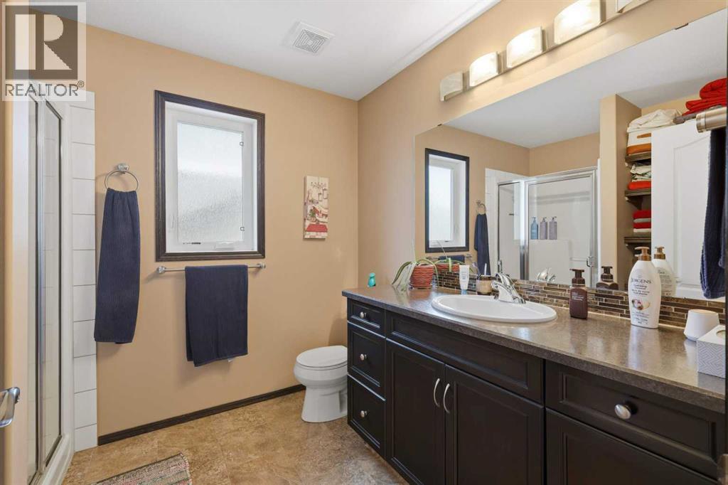 182 Robinson Avenue, Penhold, Alberta  T0M 1R0 - Photo 24 - A2310865