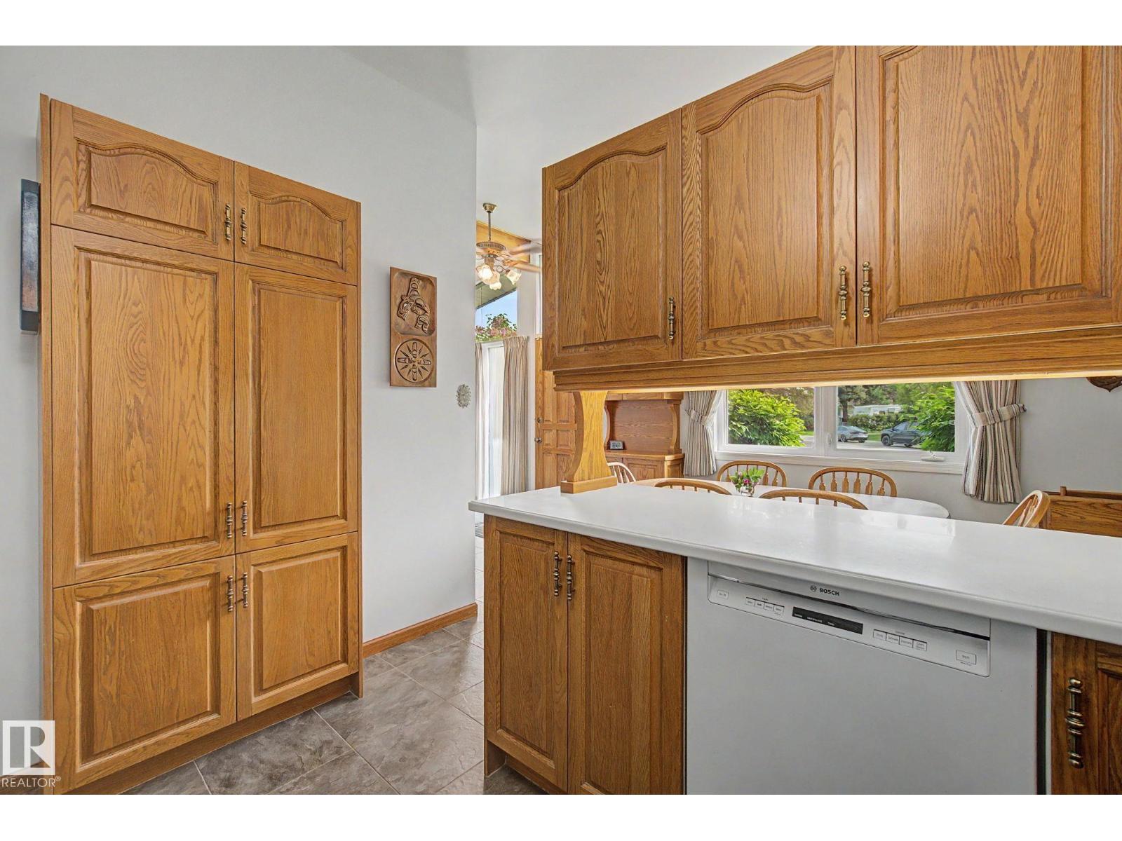 8706 162 St NW, Edmonton, Alberta  T5R 2M1 - Photo 18 - E4493576