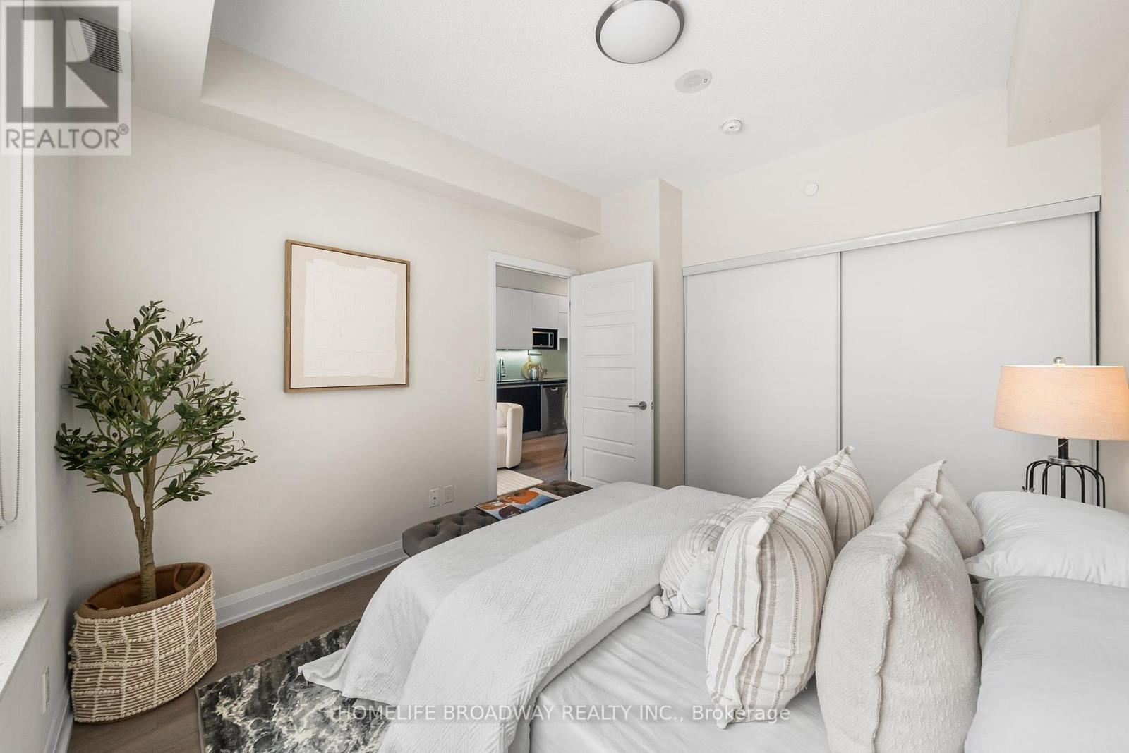 302 - 15 Water Walk Drive, Markham, Ontario  L6G 0G2 - Photo 15 - N13440902