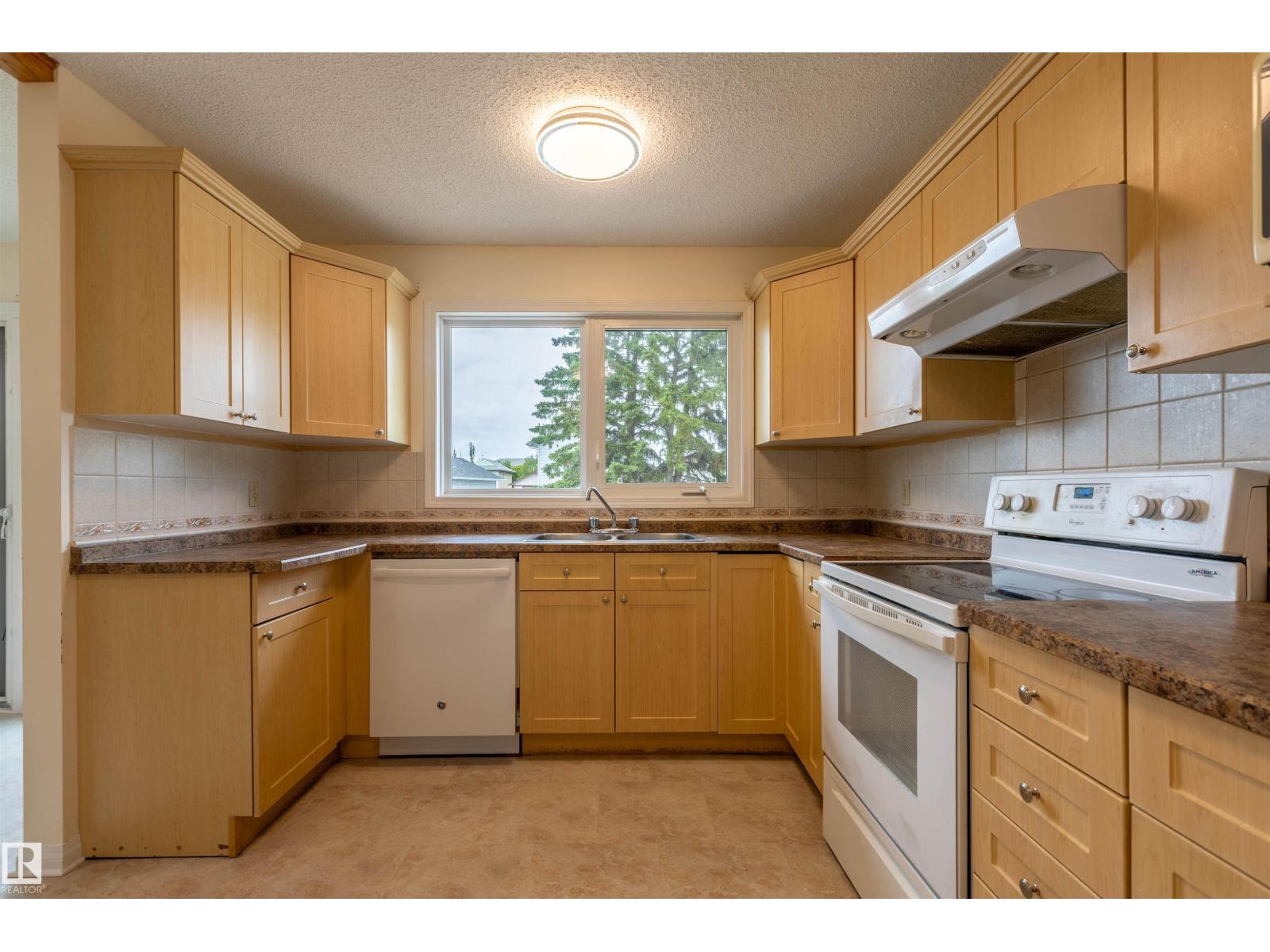 10710 97 Av, Morinville, Alberta  T8R 0E9 - Photo 12 - E4493581