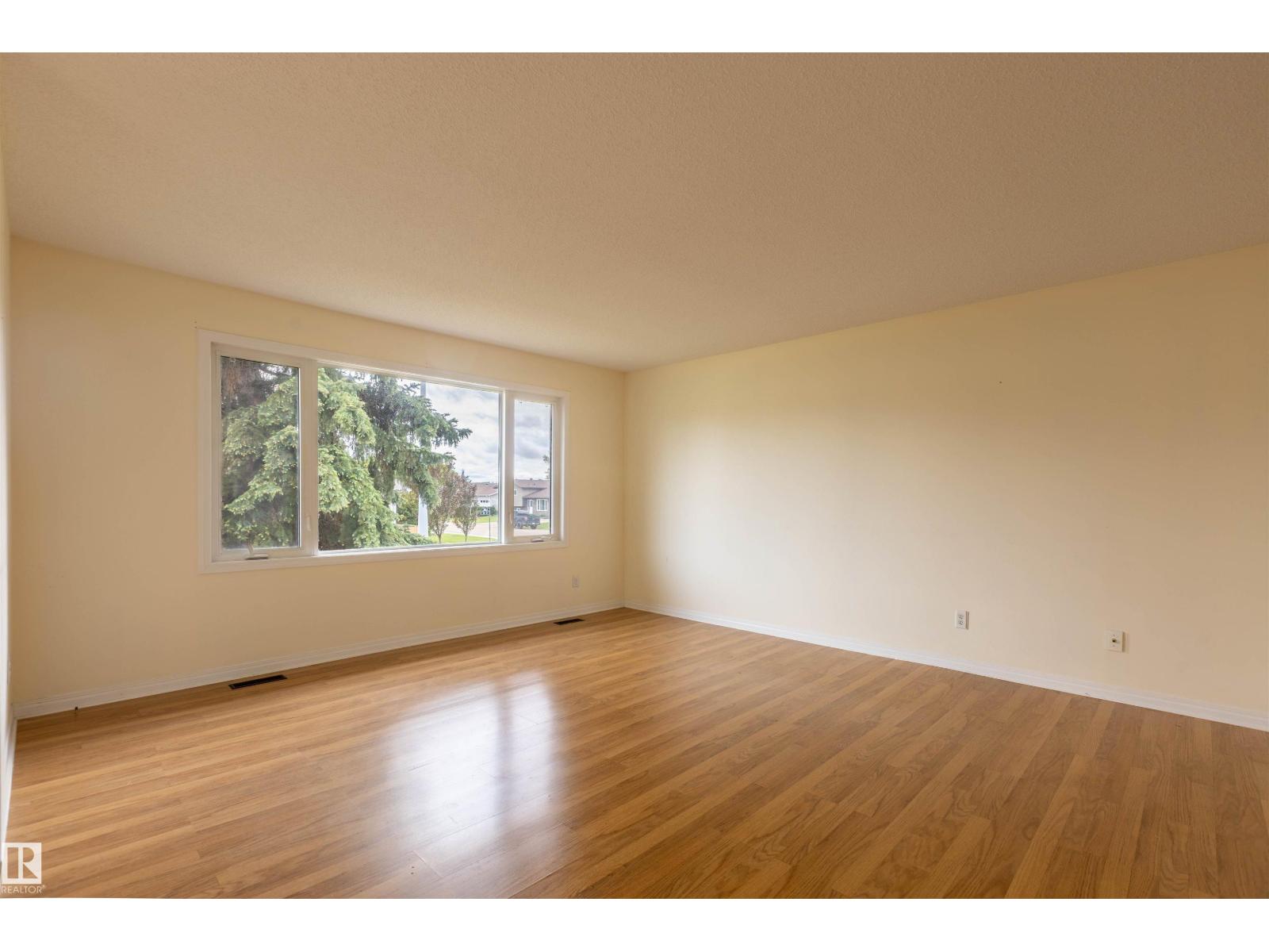 10710 97 Av, Morinville, Alberta  T8R 0E9 - Photo 5 - E4493581