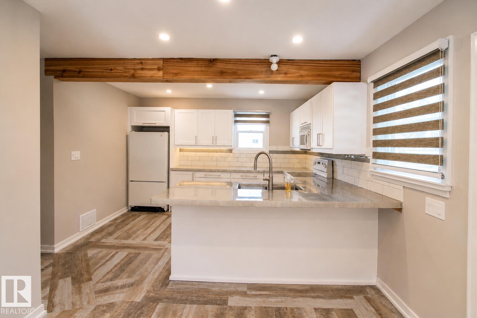 10815 112 St Nw, Edmonton, Alberta  T5H 3H4 - Photo 7 - E4493582