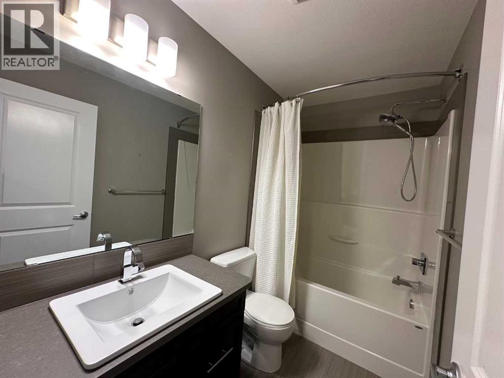 240 Lasalle Terrace W, Lethbridge, Alberta  T1J 5G9 - Photo 7 - A2320529