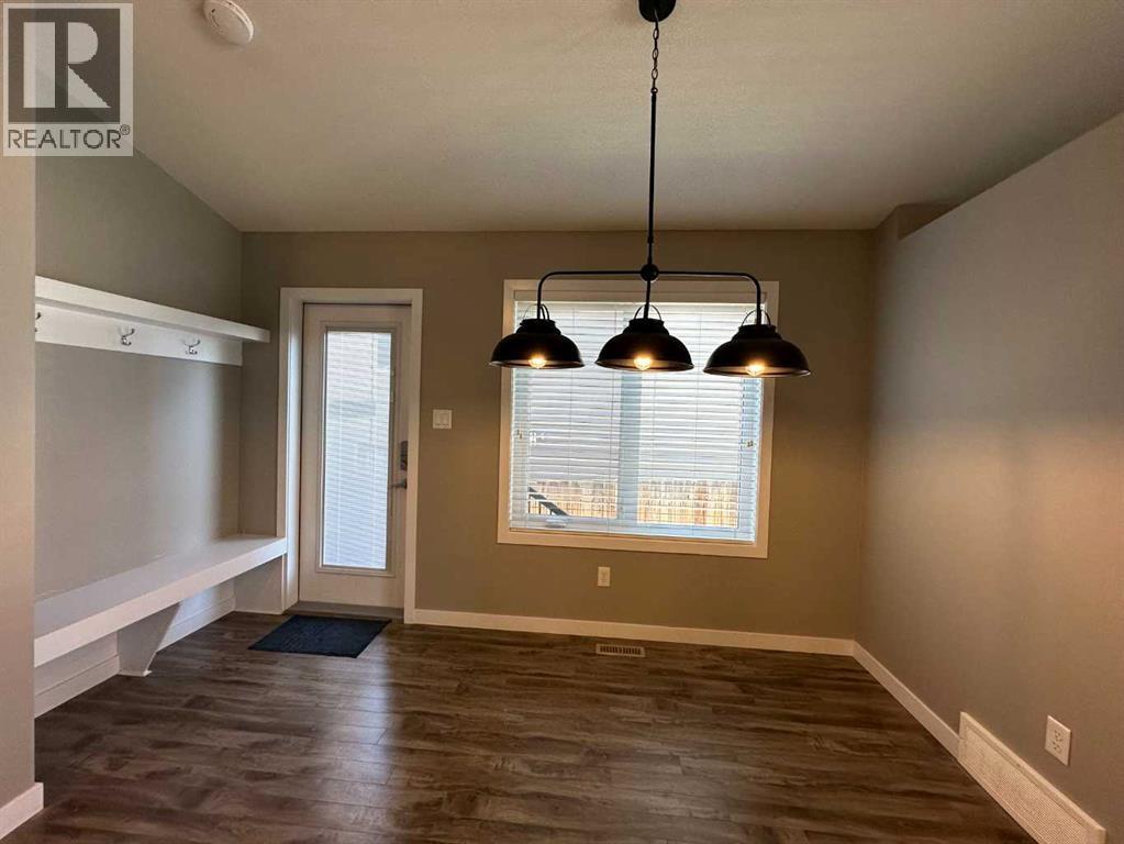 240 Lasalle Terrace W, Lethbridge, Alberta  T1J 5G9 - Photo 3 - A2320529
