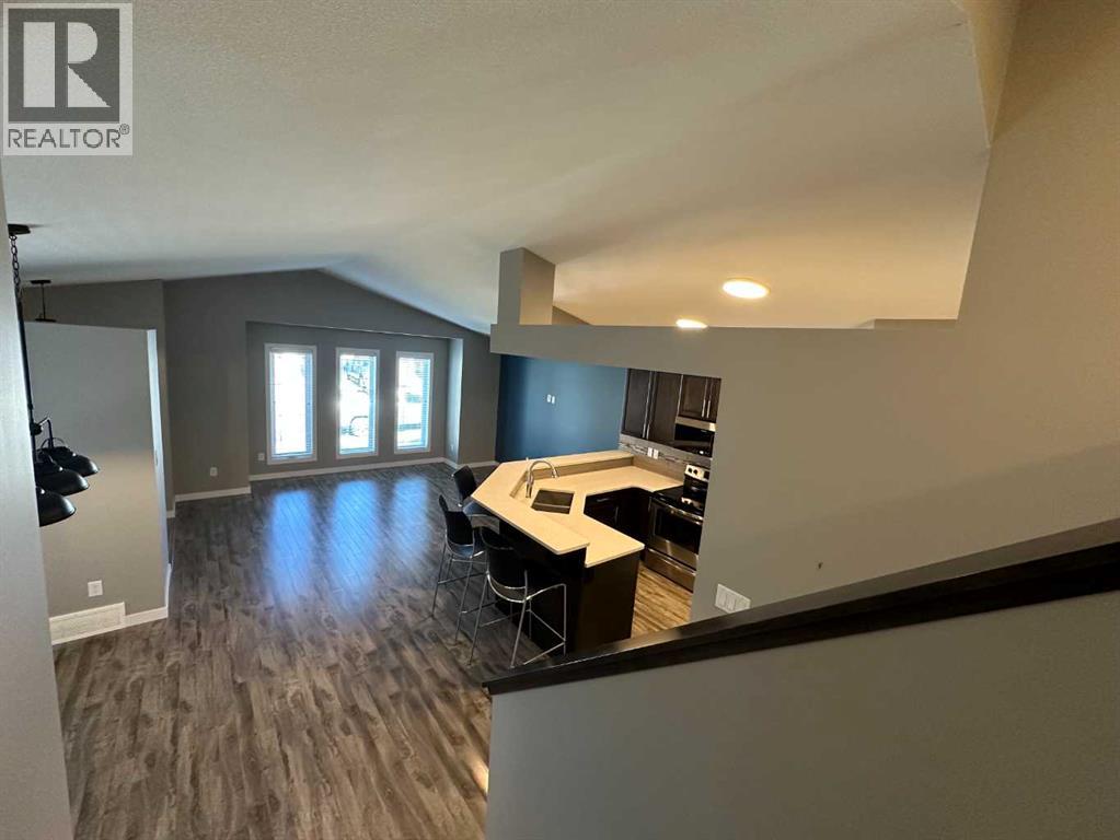 240 Lasalle Terrace W, Lethbridge, Alberta  T1J 5G9 - Photo 4 - A2320529
