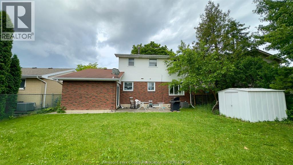9966 Asgard, Windsor, Ontario  N8R 1E2 - Photo 2 - 26013966