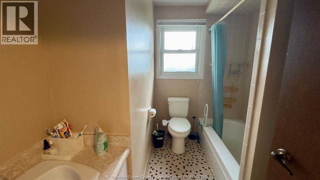9966 Asgard, Windsor, Ontario  N8R 1E2 - Photo 13 - 26013966