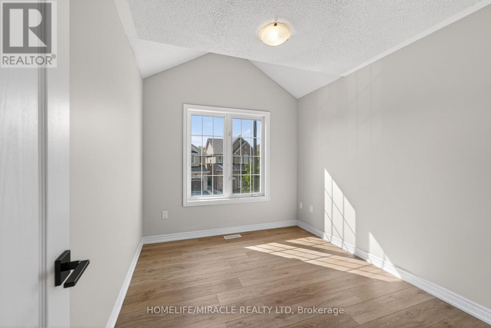39 Matthew Harrison Street, Brampton, Ontario  L6P 3H3 - Photo 23 - W13439406
