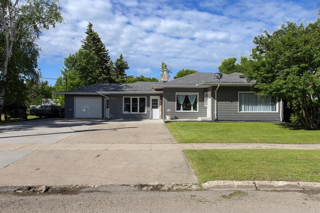 300 Third Street, Steinbach, Manitoba