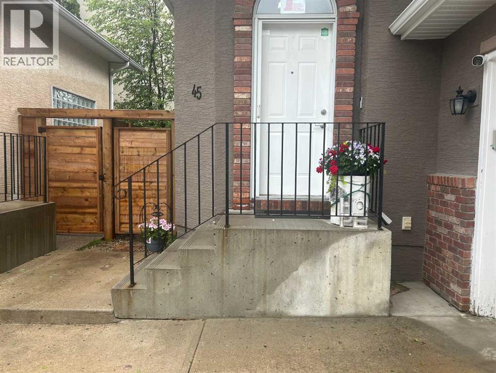 45 Patterson Hill Sw, Calgary, Alberta  T3H 2E6 - Photo 3 - A2309556