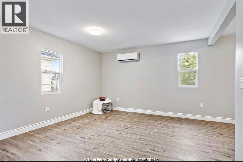 746 Dougall Avenue Unit# Upper, Windsor, Ontario  N9A 4P8 - Photo 4 - 26013533