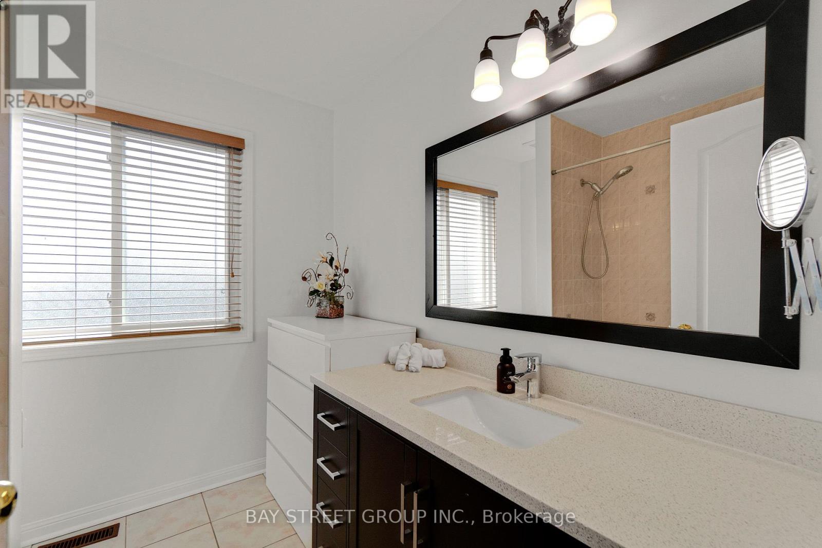 3158 Rock Harbour Road, Mississauga, Ontario  L5B 4G4 - Photo 23 - W13440966