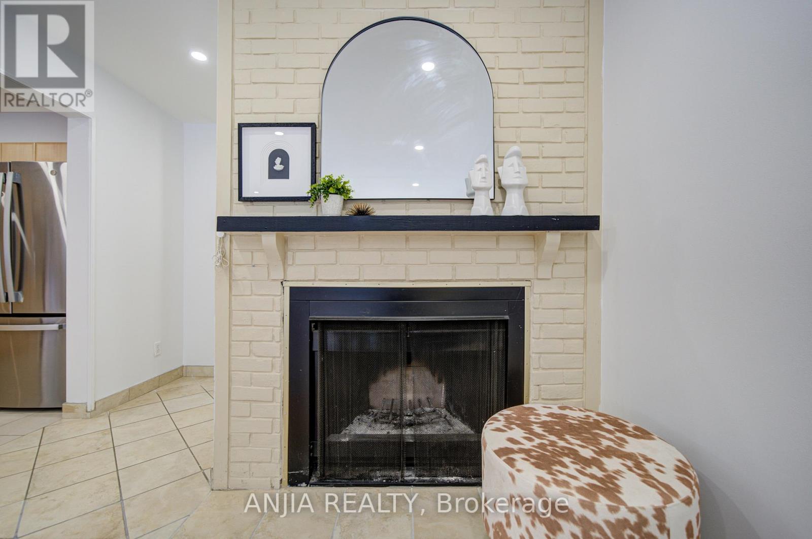 93 Pondtail Drive, Toronto, Ontario  M1V 1Z2 - Photo 7 - E13434332