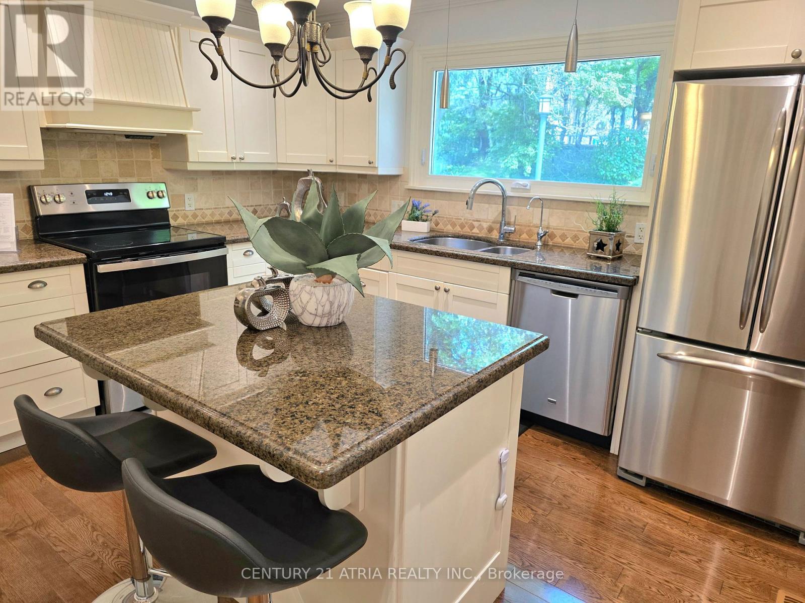 71 German Mills Road, Markham, Ontario L3T 4H6 - Photo 12 - N13159680