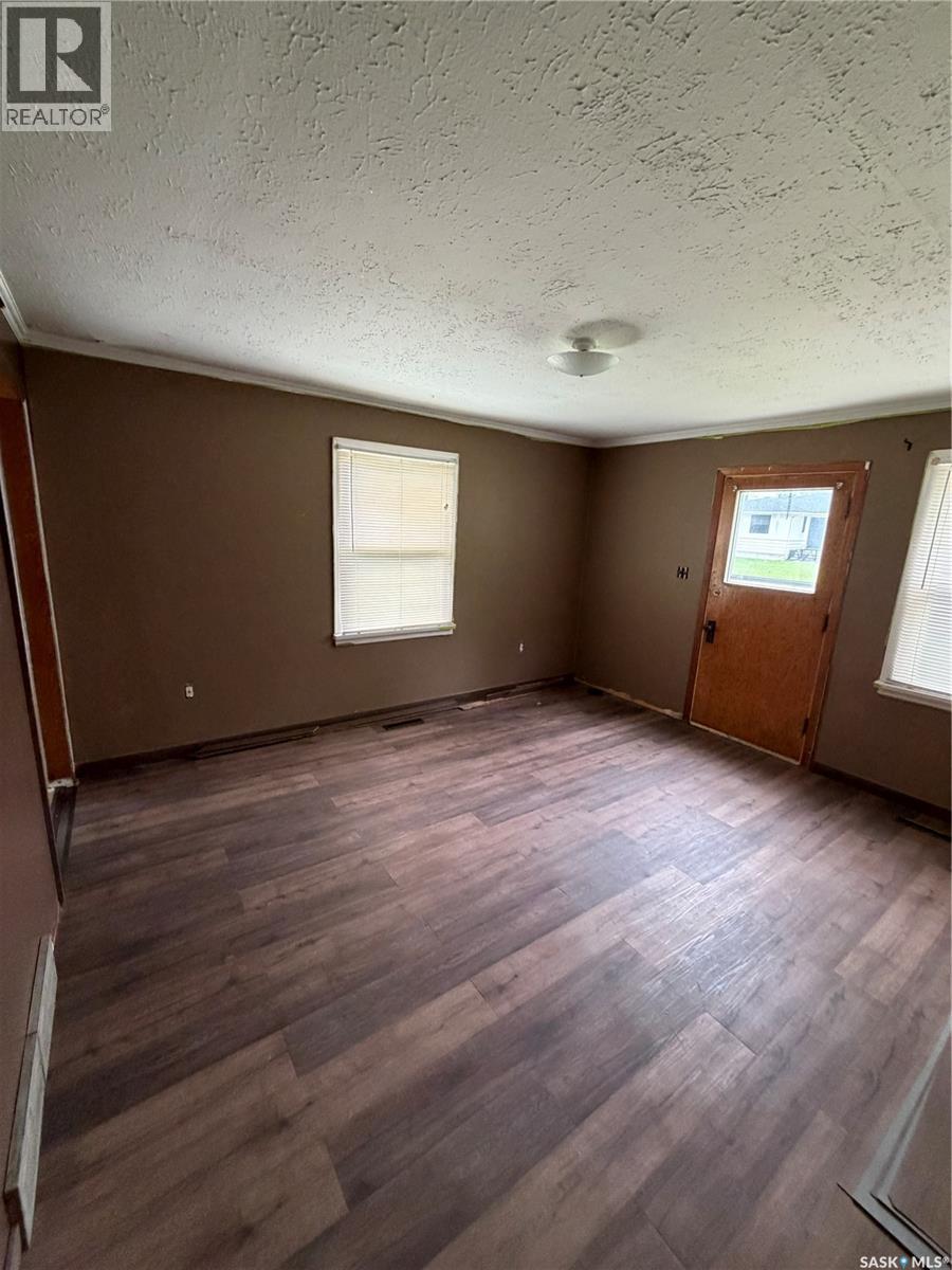 1225 Atkinson Street, Regina, Saskatchewan  S4N 3V7 - Photo 5 - SK039191