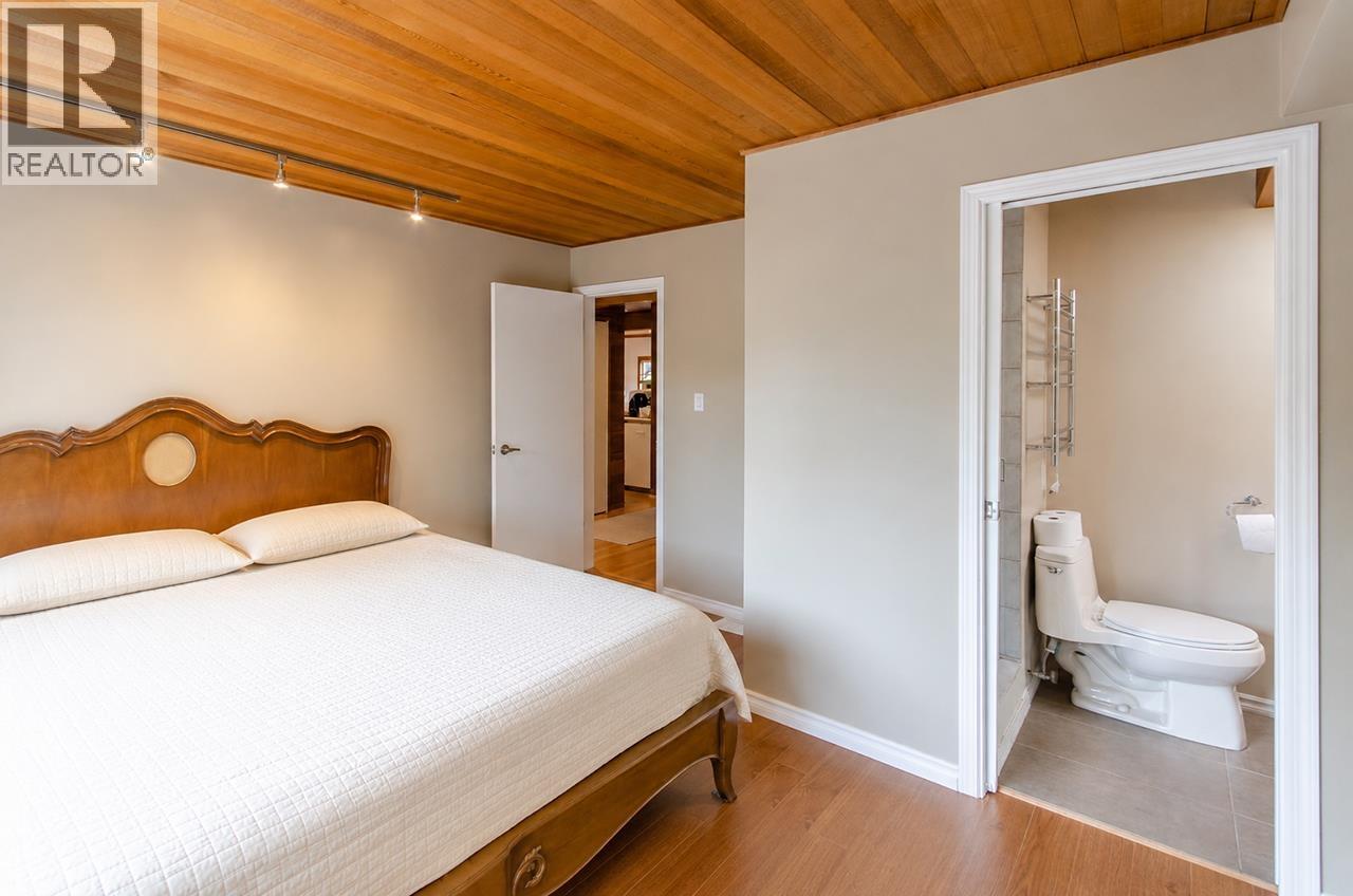 588 Hillcrest Street, Coquitlam, British Columbia  V3J 6N8 - Photo 14 - R3134207
