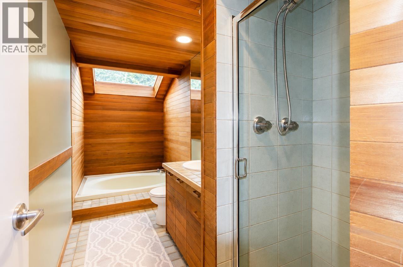588 Hillcrest Street, Coquitlam, British Columbia  V3J 6N8 - Photo 18 - R3134207