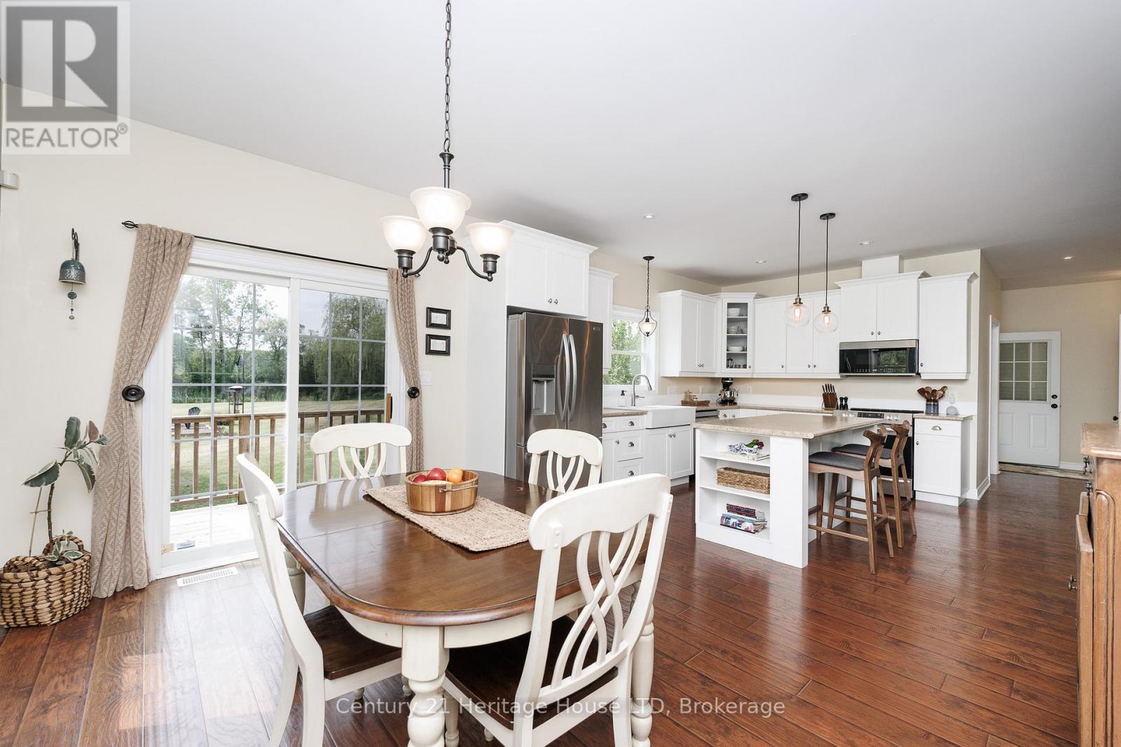 364 Sumbler Road, Pelham, Ontario  L3B 5N8 - Photo 13 - X13440008