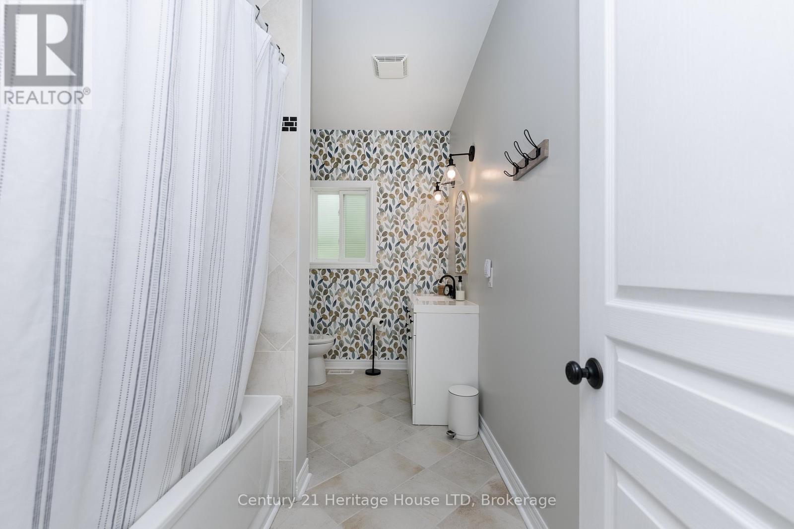 364 Sumbler Road, Pelham, Ontario  L3B 5N8 - Photo 22 - X13440008