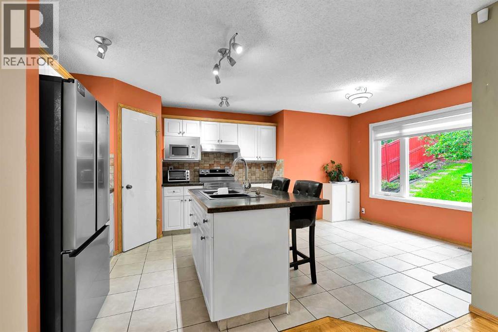 332 Harvest Hills Drive Ne, Calgary, Alberta  T3K 4H7 - Photo 15 - A2288215