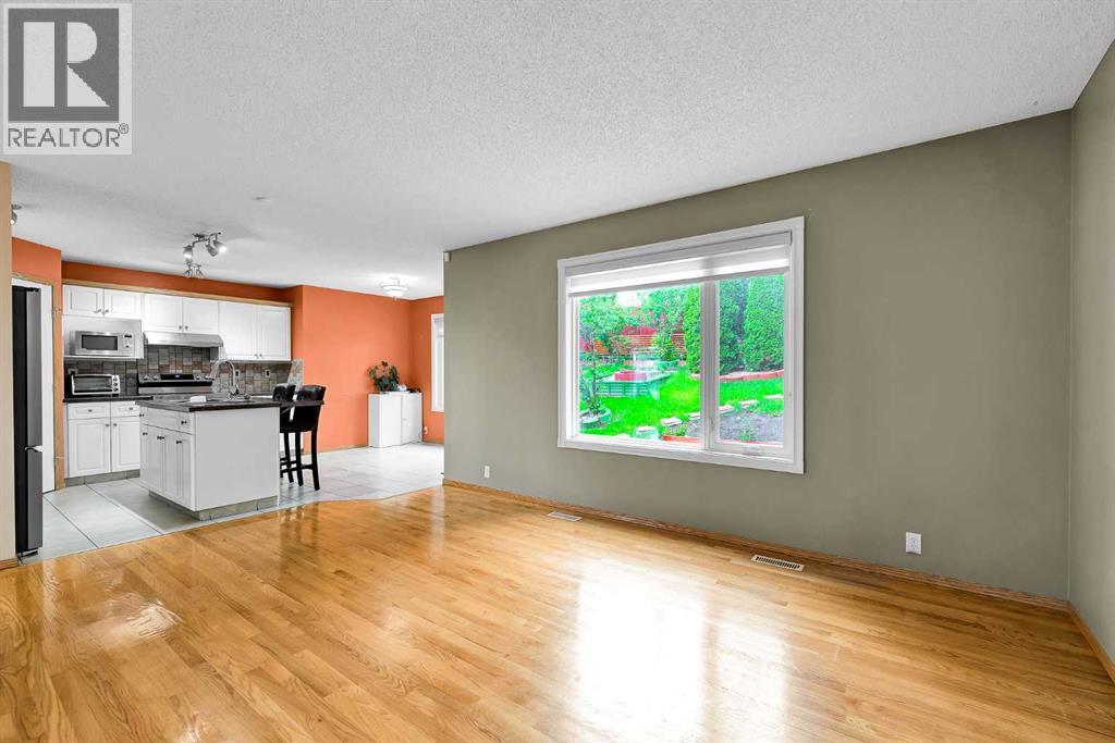 332 Harvest Hills Drive Ne, Calgary, Alberta  T3K 4H7 - Photo 13 - A2288215