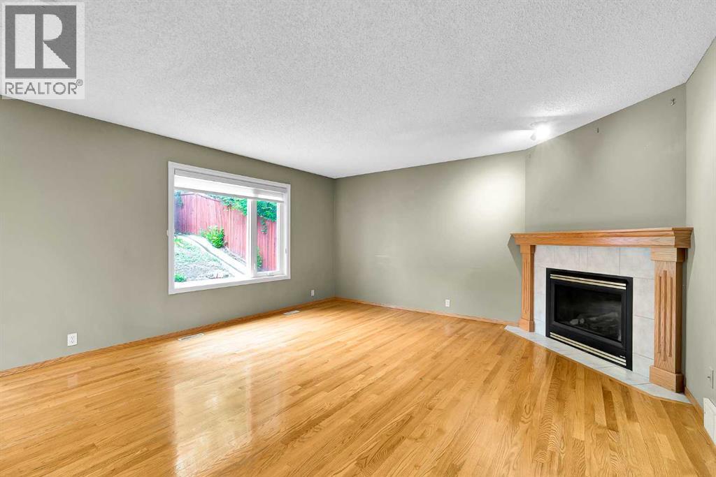 332 Harvest Hills Drive Ne, Calgary, Alberta  T3K 4H7 - Photo 11 - A2288215
