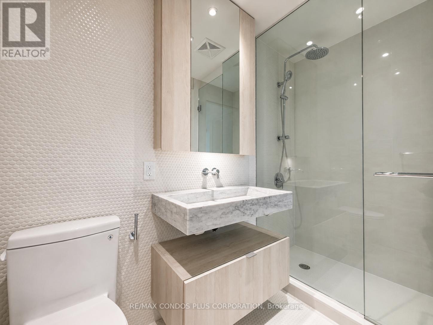 3907 - 11 Yorkville Avenue, Toronto, Ontario  M4W 0B7 - Photo 16 - C13440978