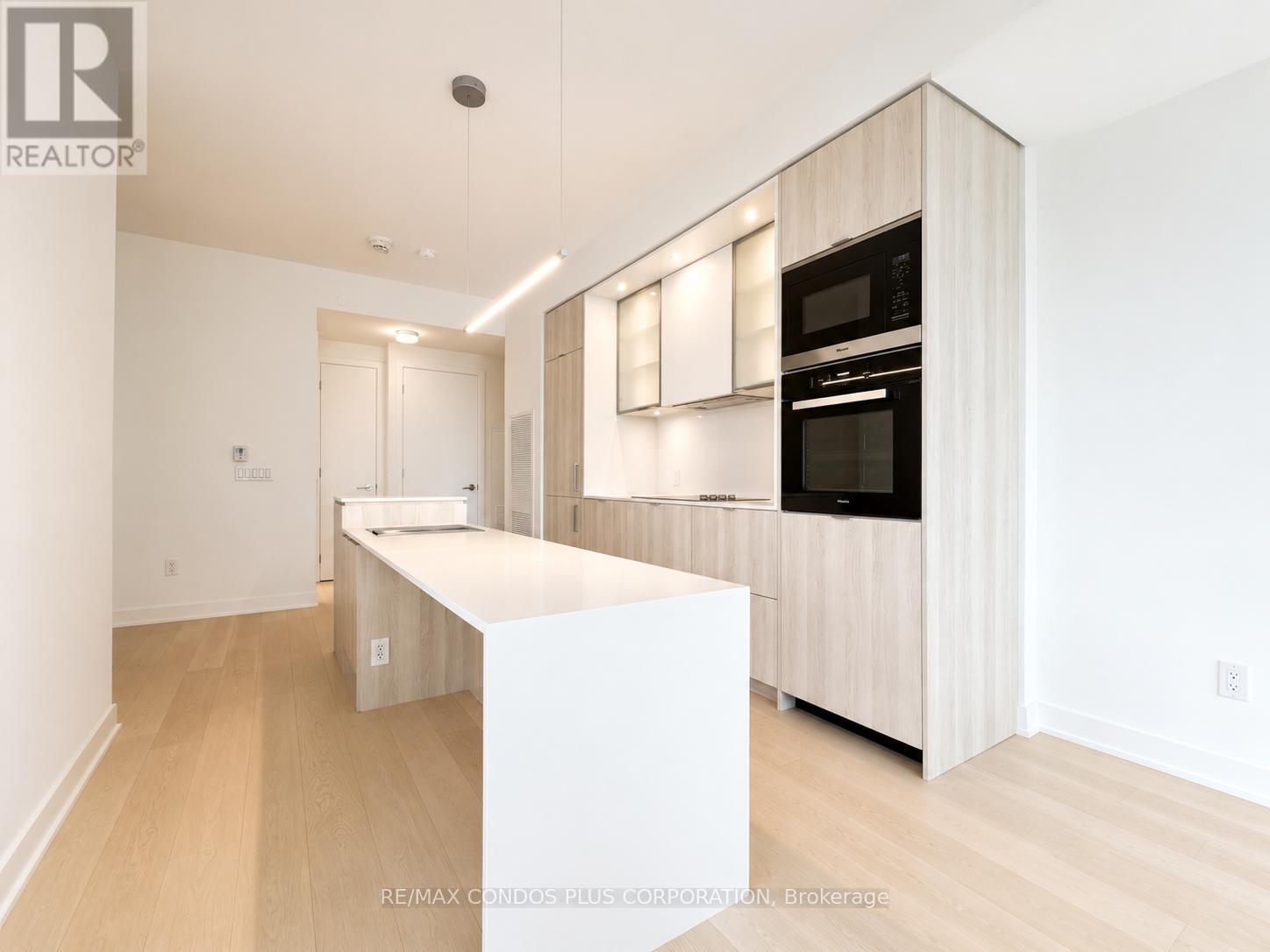 3907 - 11 Yorkville Avenue, Toronto, Ontario  M4W 0B7 - Photo 5 - C13440978