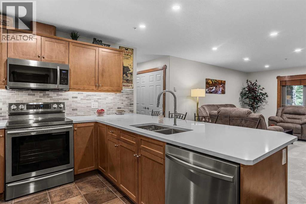205, 170 Crossbow Place, Canmore, Alberta  T1W 3H4 - Photo 6 - A2318058