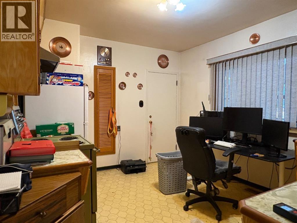 3007 27 Street SW, Calgary, Alberta  t3E 2k9 - Photo 13 - A2320055