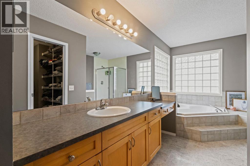 21 Chapalina Park Crescent SE, Calgary, Alberta  T2X 3S1 - Photo 21 - A2320341