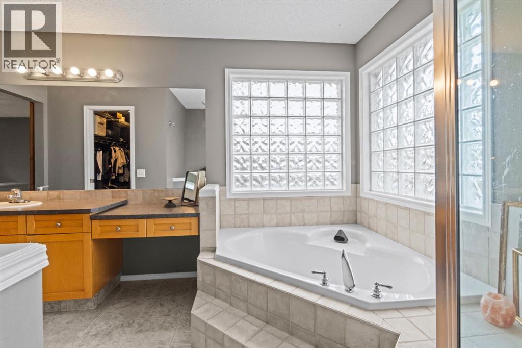 21 Chapalina Park Crescent SE, Calgary, Alberta  T2X 3S1 - Photo 23 - A2320341
