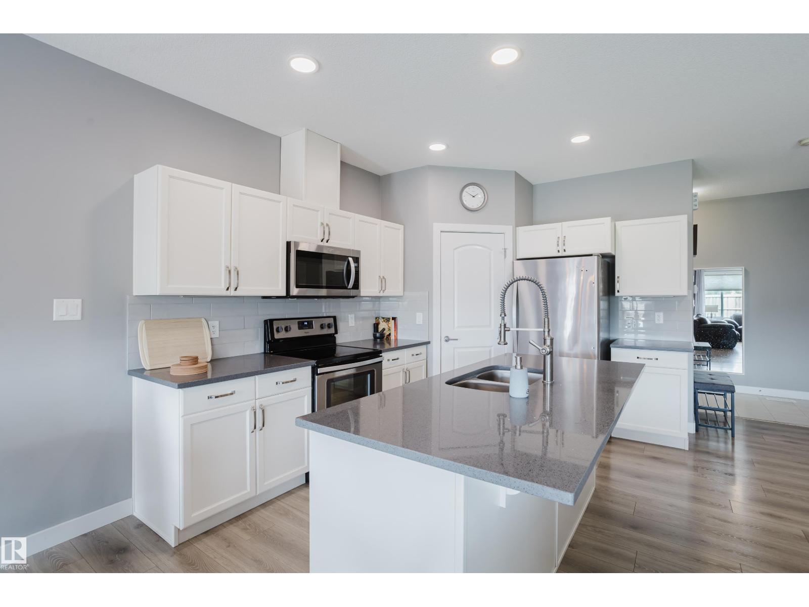 22106 89 Av Nw, Edmonton, Alberta  T5T 7G9 - Photo 13 - E4493596