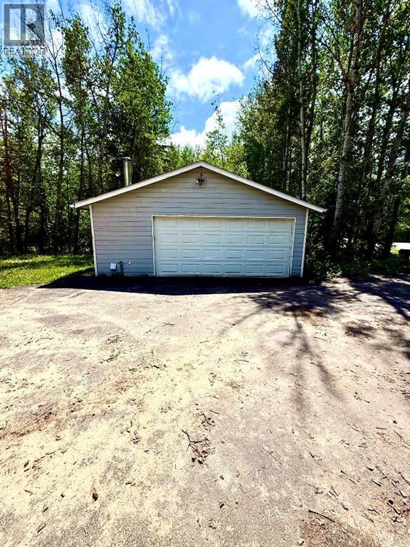 33 Parkland Avenue, Parkland Beach, Alberta  T0C 2J0 - Photo 5 - A2319867