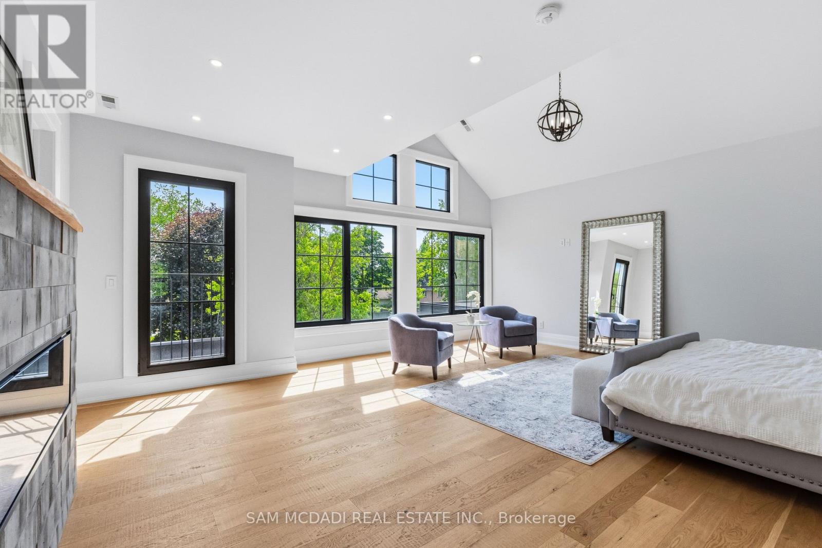 584 Fourth Line, Oakville, Ontario  L6L 5A7 - Photo 21 - W13162726