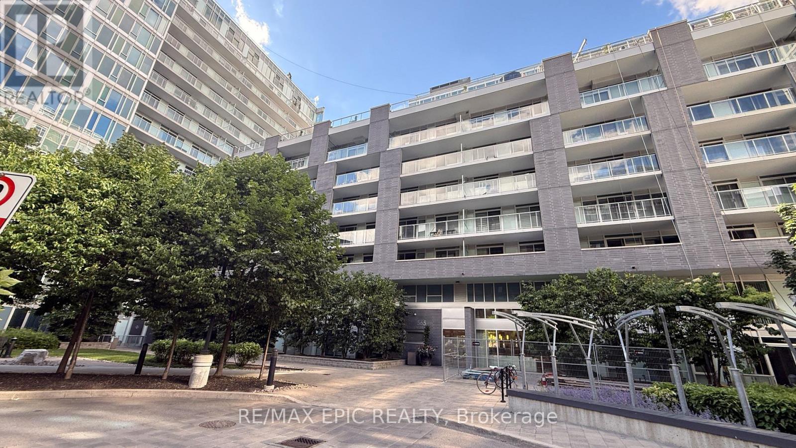 906E - 555 WILSON AVENUE, Toronto, Ontario