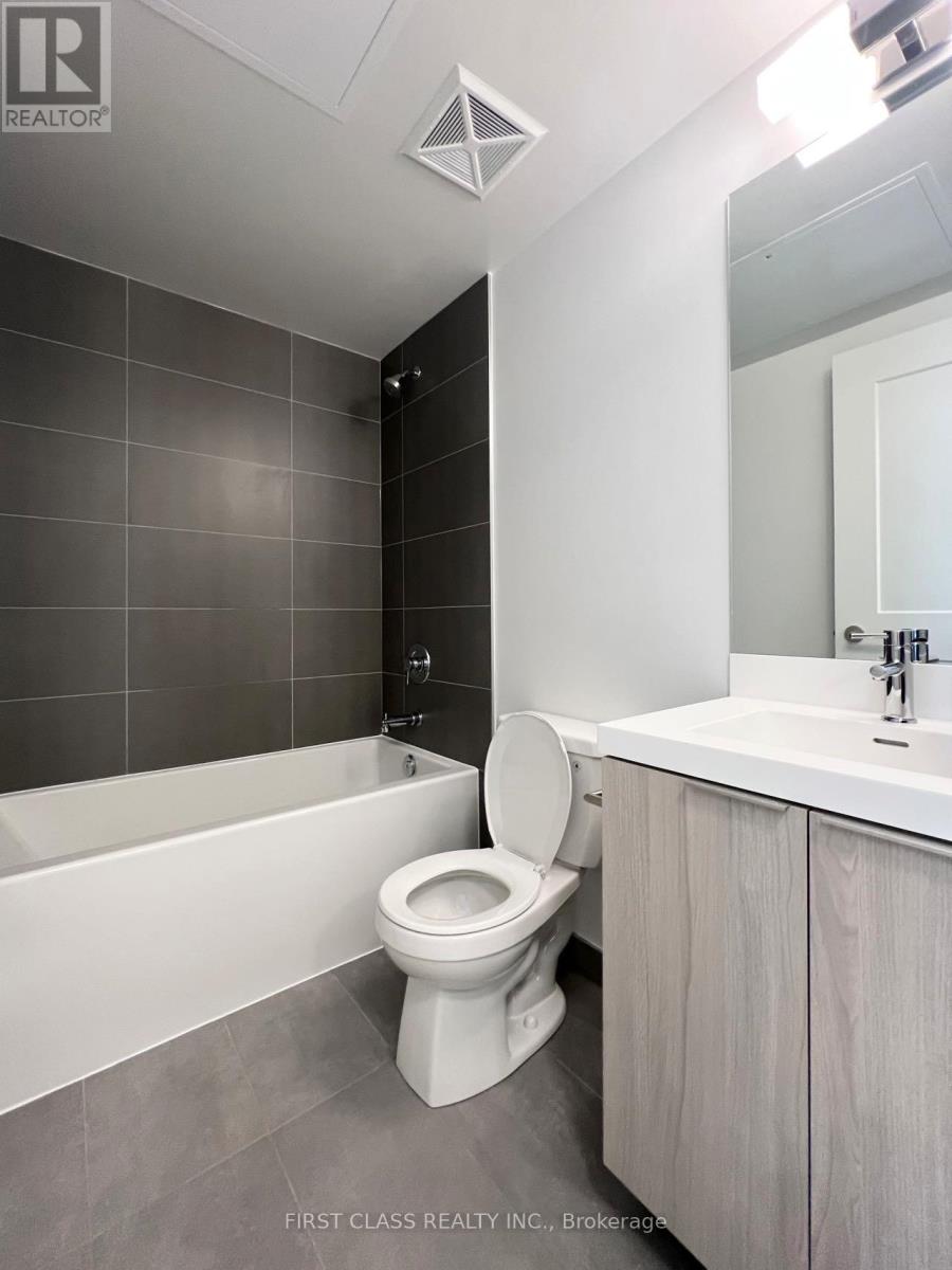 8 Widmer Street, Toronto, Ontario M5V 2E7 - Photo 6 - C13441010
