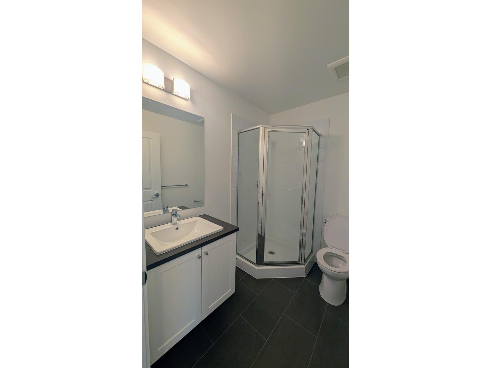 417 15735 85th Avenue, Surrey, British Columbia  V4N 6Z2 - Photo 11 - R3135649