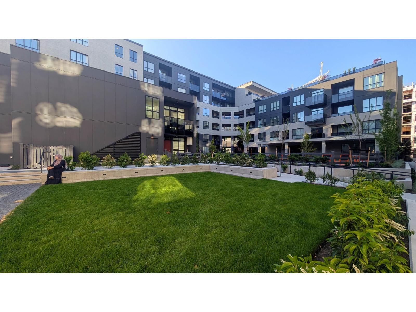 417 15735 85th Avenue, Surrey, British Columbia  V4N 6Z2 - Photo 3 - R3135649