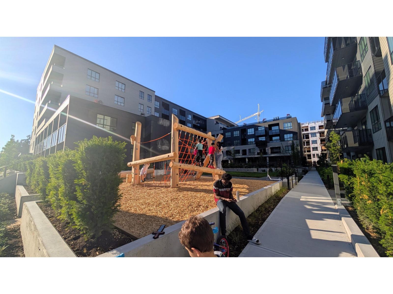 417 15735 85th Avenue, Surrey, British Columbia  V4N 6Z2 - Photo 4 - R3135649