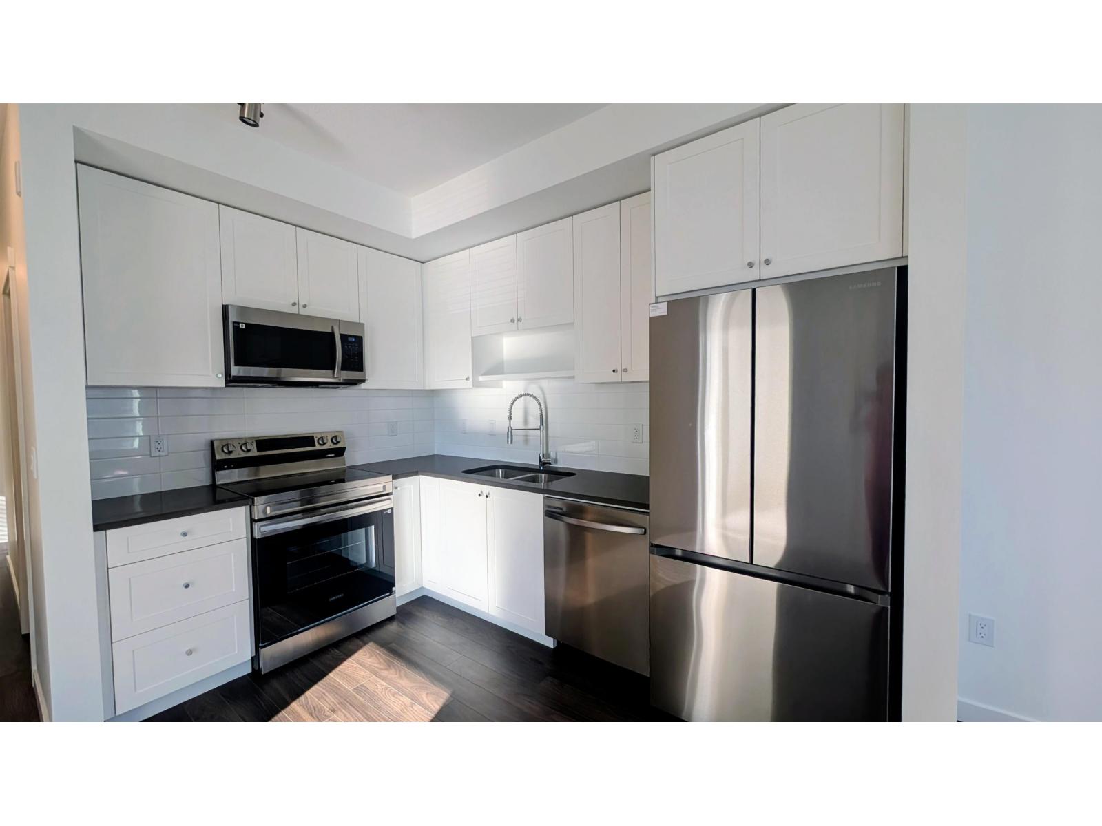 417 15735 85th Avenue, Surrey, British Columbia  V4N 6Z2 - Photo 6 - R3135649
