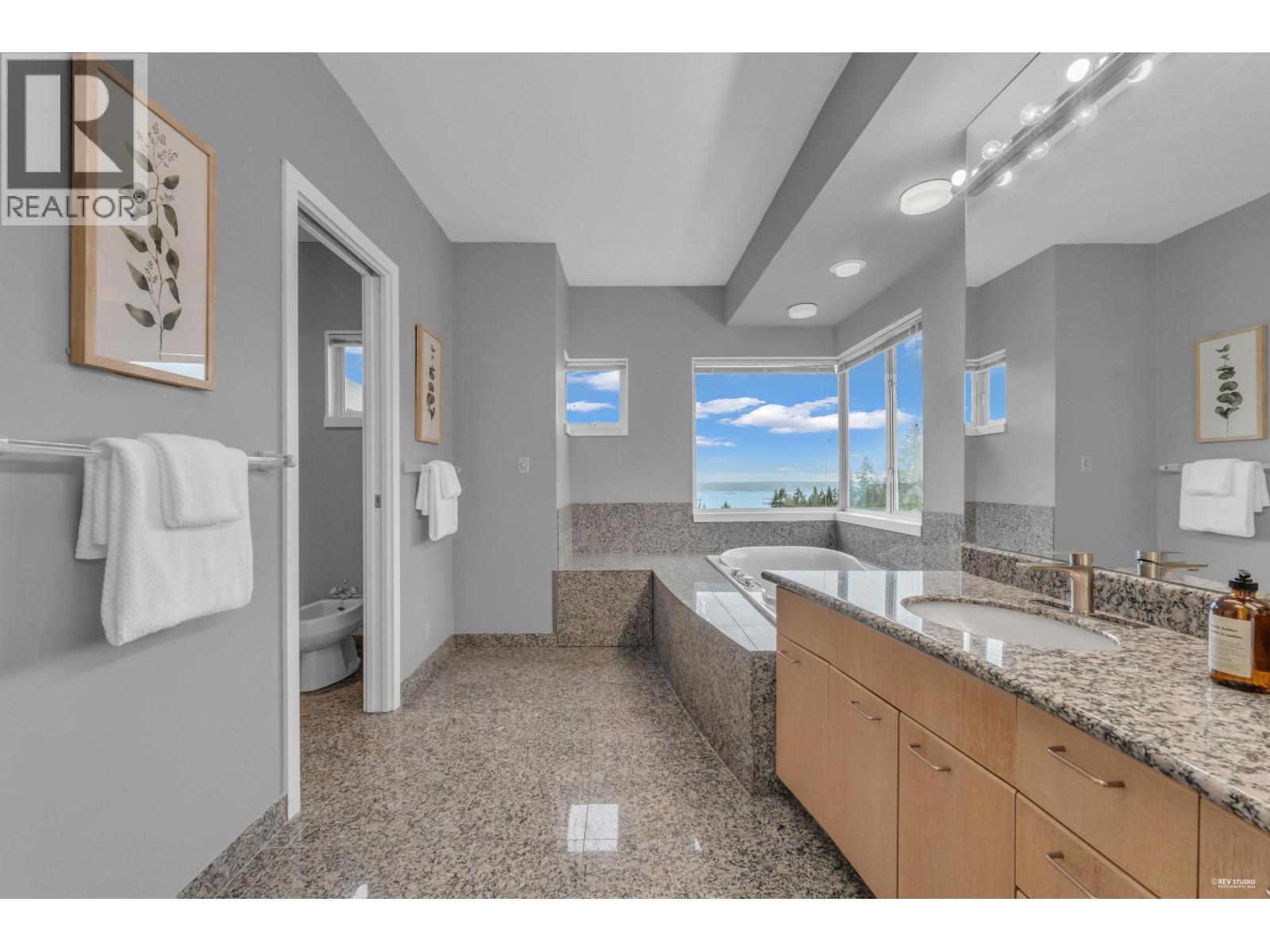 2617 Westhill Way, West Vancouver, British Columbia  V7S 3G9 - Photo 18 - R3035956
