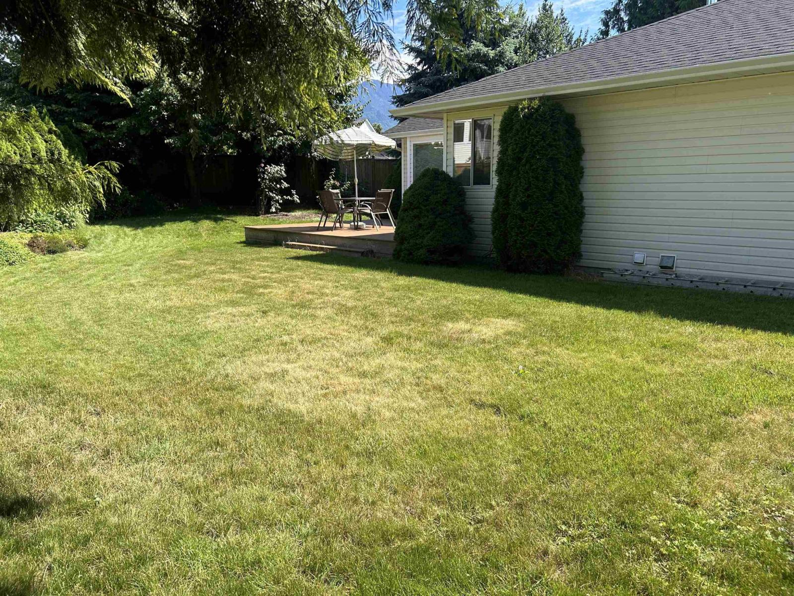 5861 Elswick Place, Sardis South, Chilliwack, British Columbia  V2R 3B8 - Photo 2 - R3135452