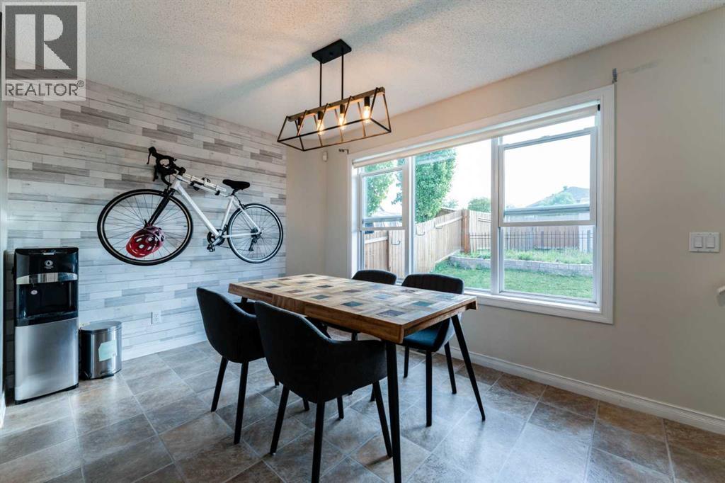 142 Bridlewood Manor Sw, Calgary, Alberta  T2Y 3T5 - Photo 14 - A2316660