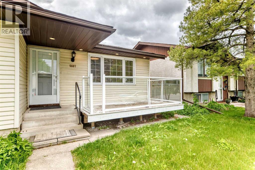 6607 Malvern Road Ne, Calgary, Alberta  T2A 5C3 - Photo 4 - A2320845