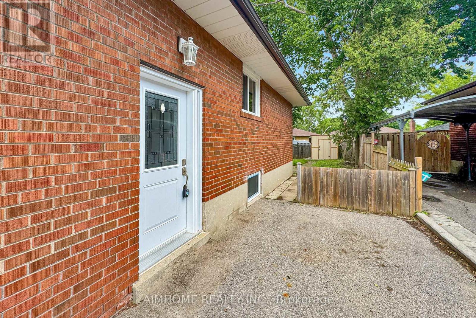4 Pelmar Place, Toronto, Ontario  M1G 1G5 - Photo 5 - E13429628